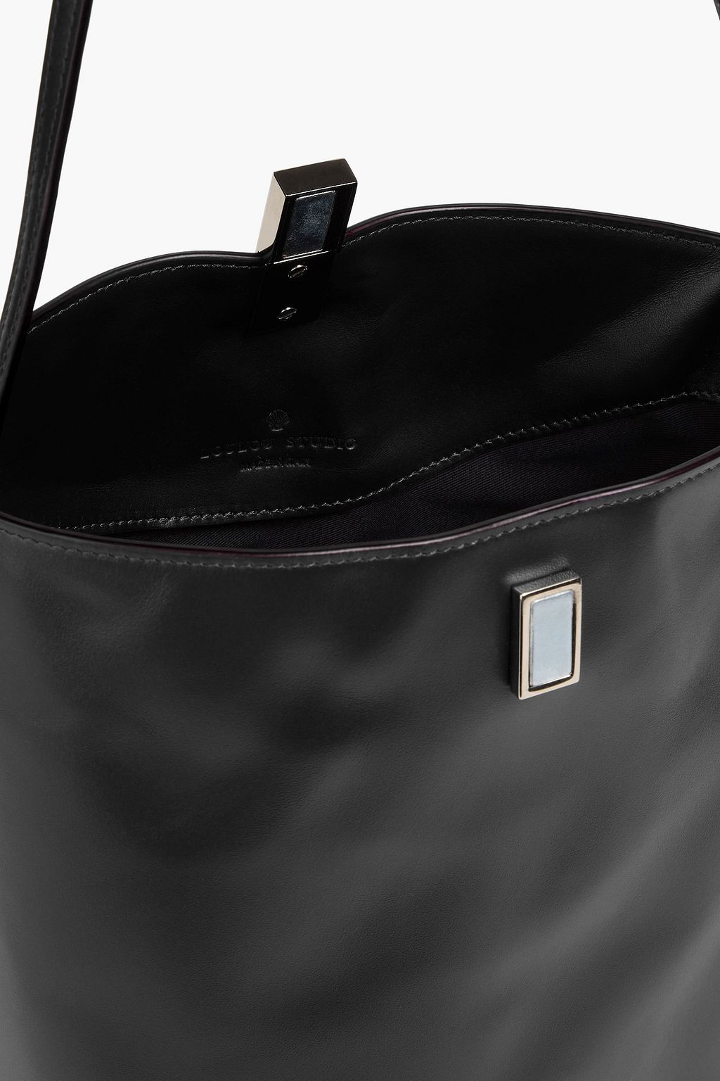 LOULOU STUDIO Cate Beuteltasche aus Leder