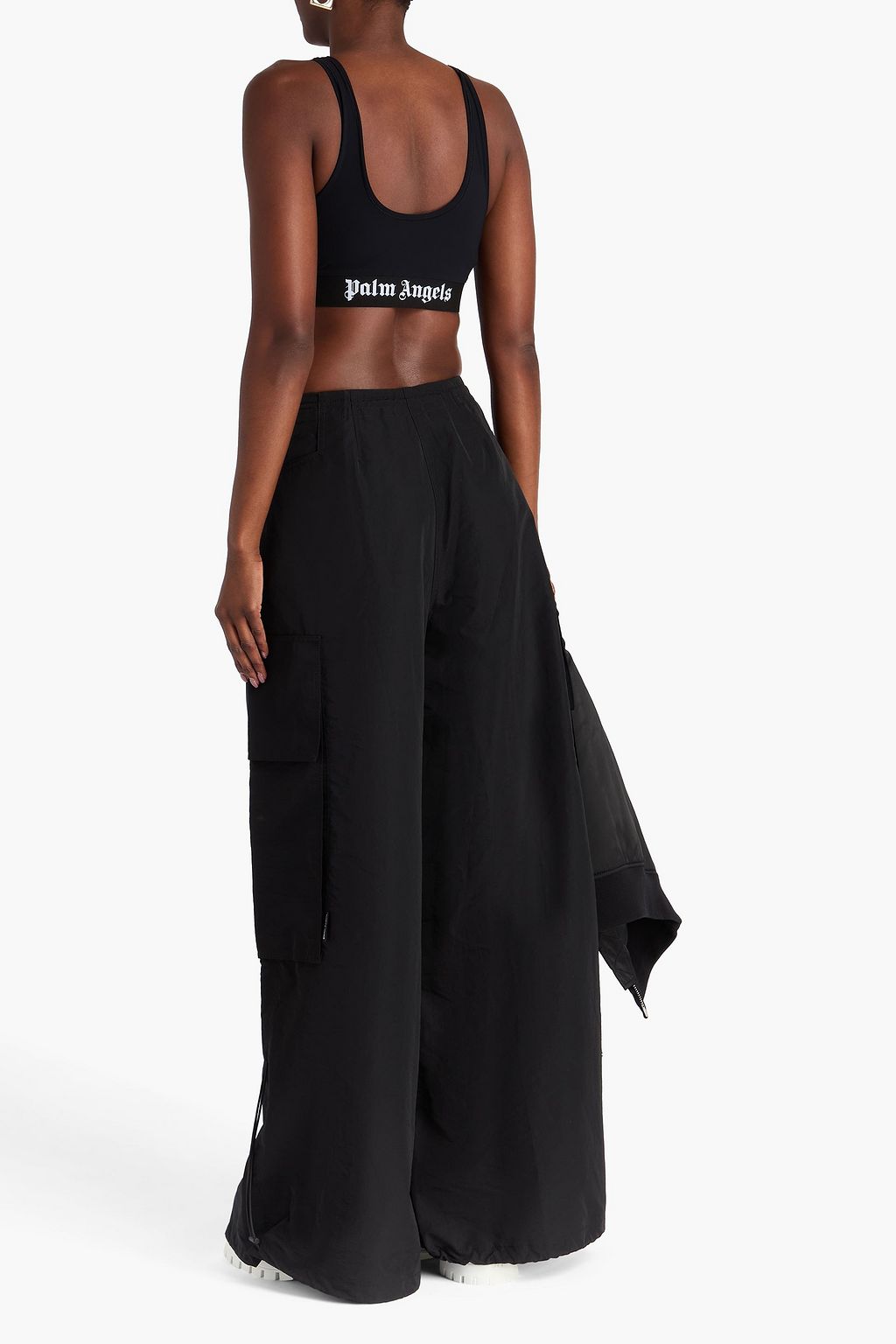 PALM ANGELS بنطال كارجو من قماش عازل بأرجل واسعة