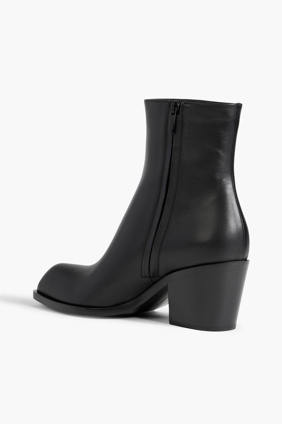 Gianvito Rossi Smooth Leather Ankle Boots With Pointed Toe In Black