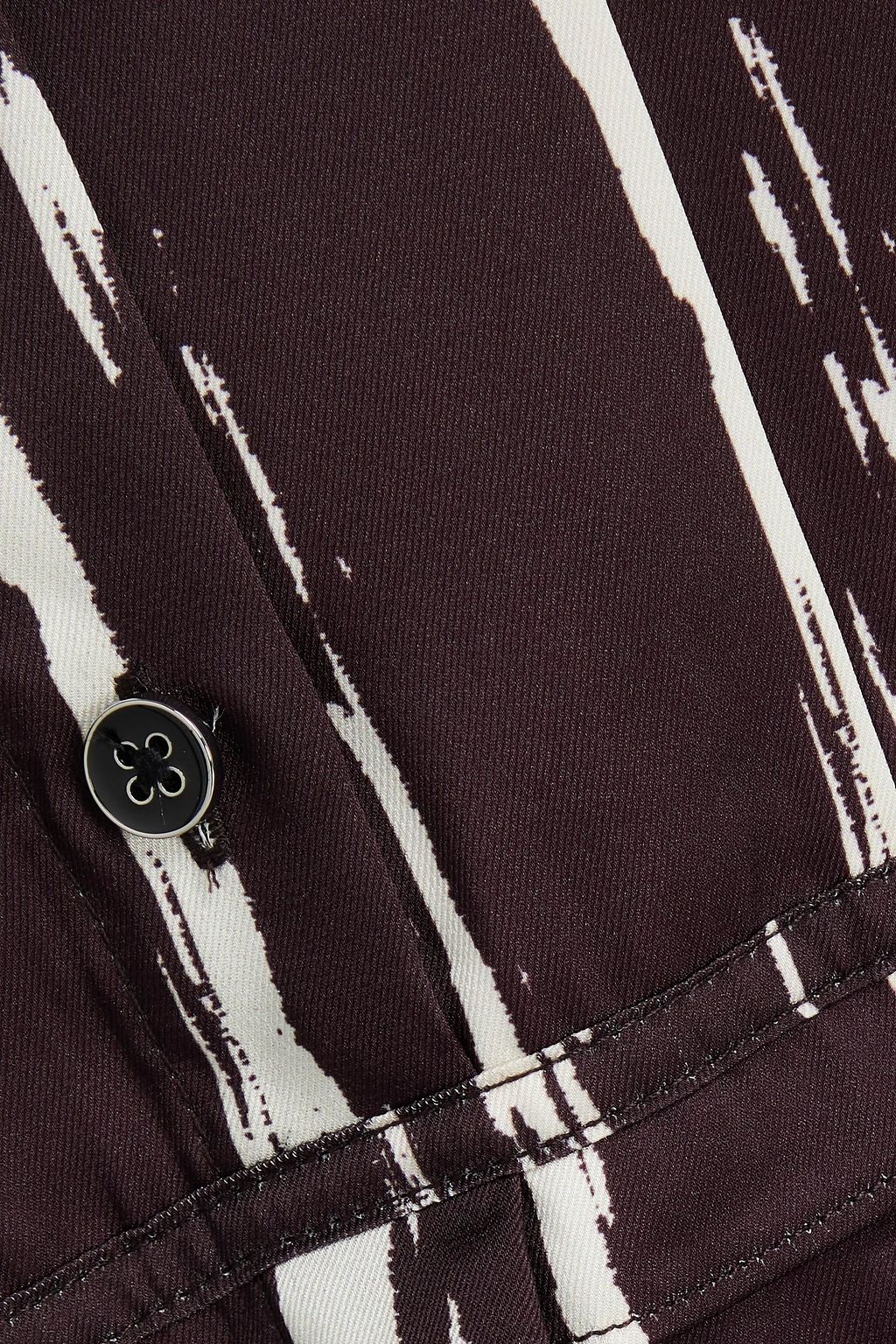 3.1 PHILLIP LIM Plissiertes Midikleid aus glänzendem Twill und Chiffon mit Print und Gürtel
