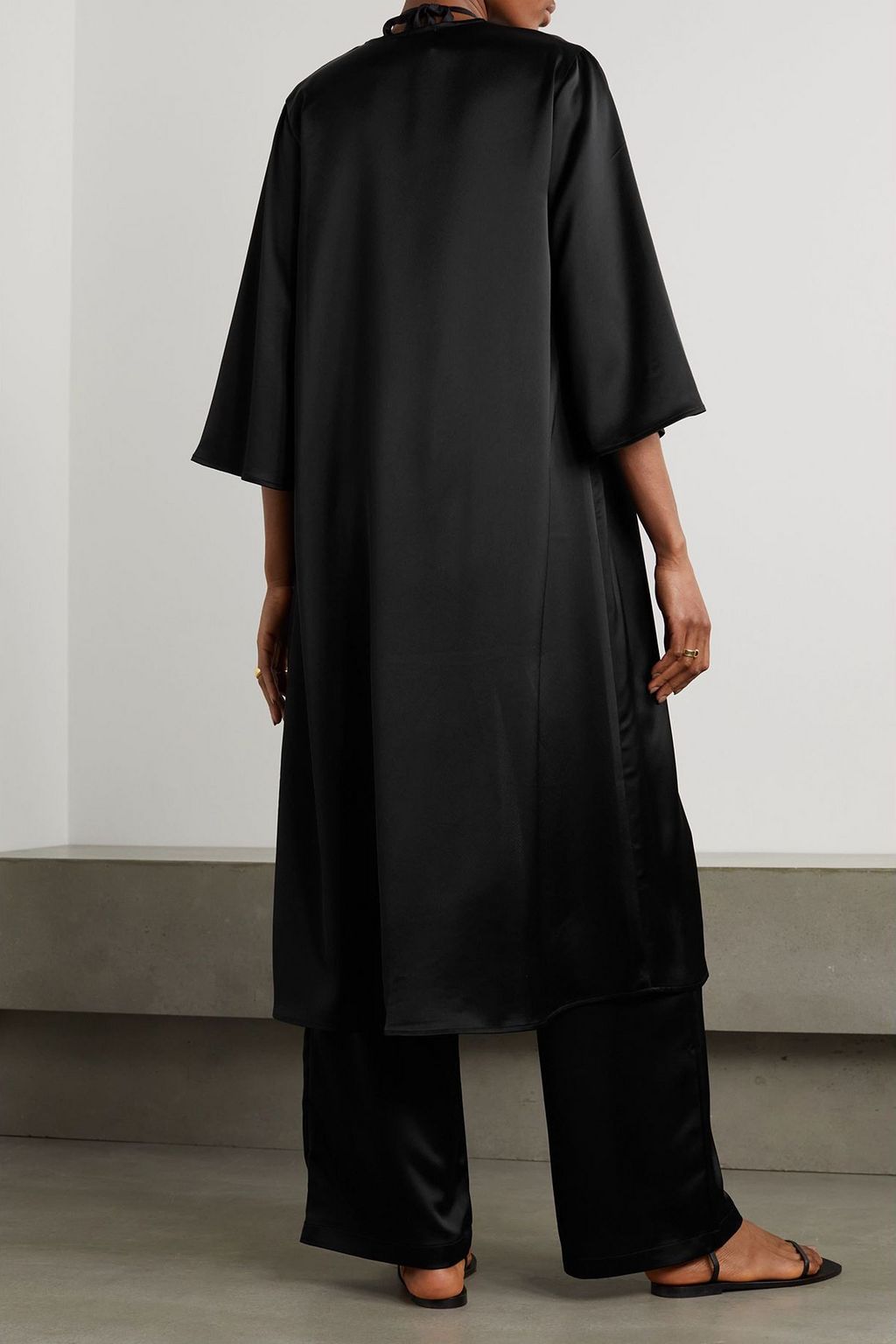 LESET قفطان Barb من الساتان