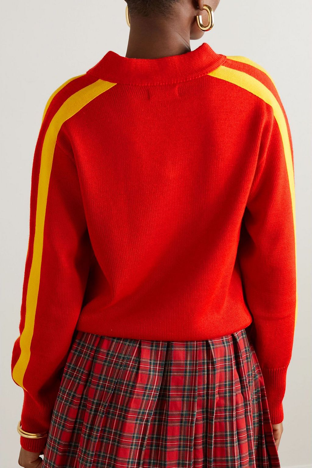 ERL Pullover aus einer Wollmischung mit Streifen und Applikation