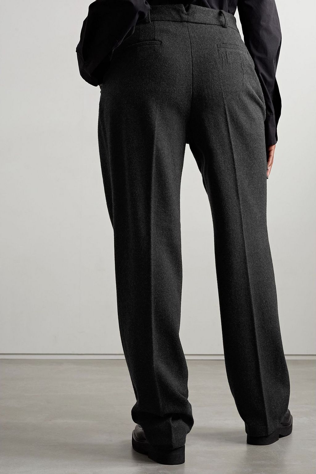 THE FRANKIE SHOP Layton Hose mit weitem Bein aus einer Wollmischung mit Falten