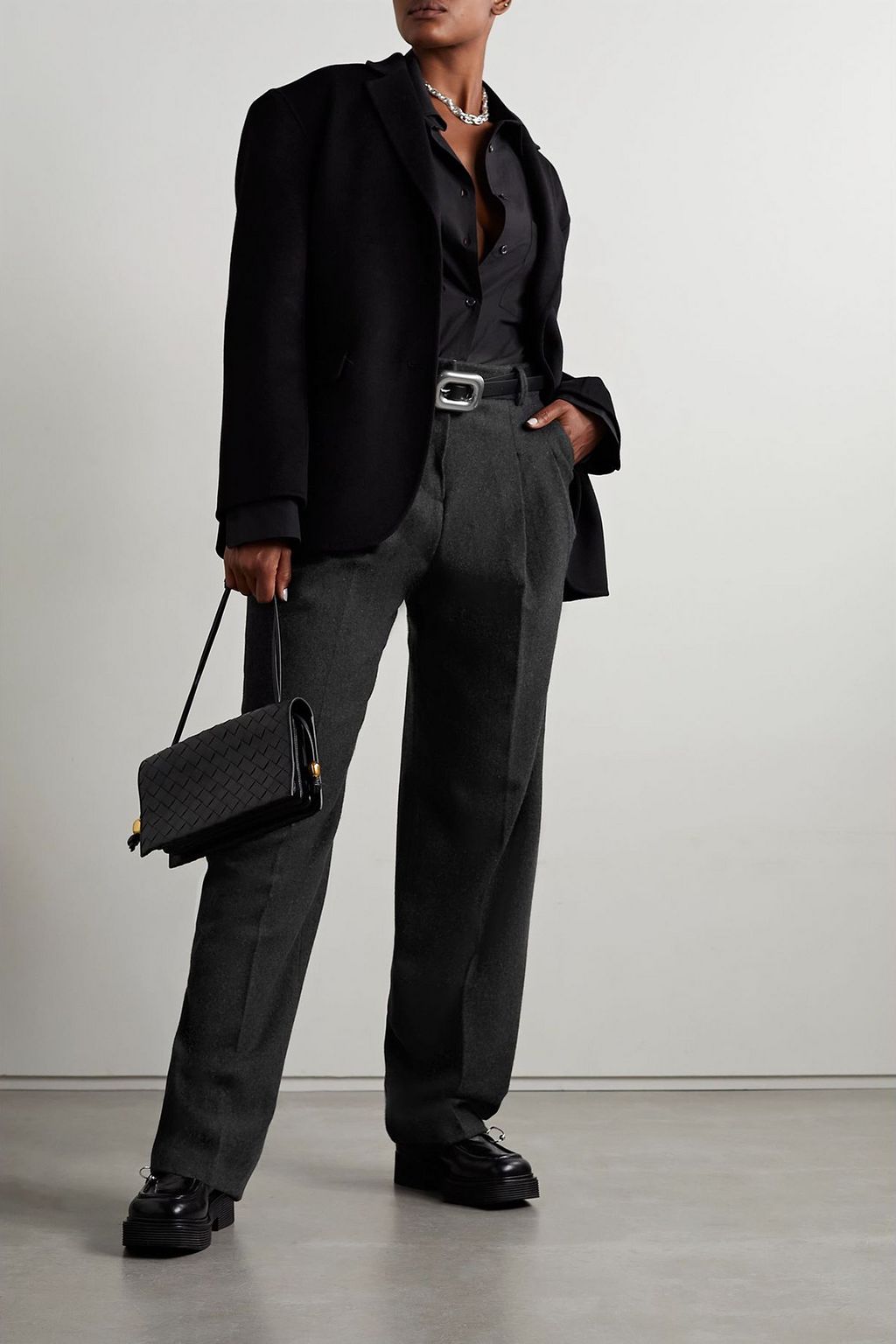 THE FRANKIE SHOP Layton Hose mit weitem Bein aus einer Wollmischung mit Falten