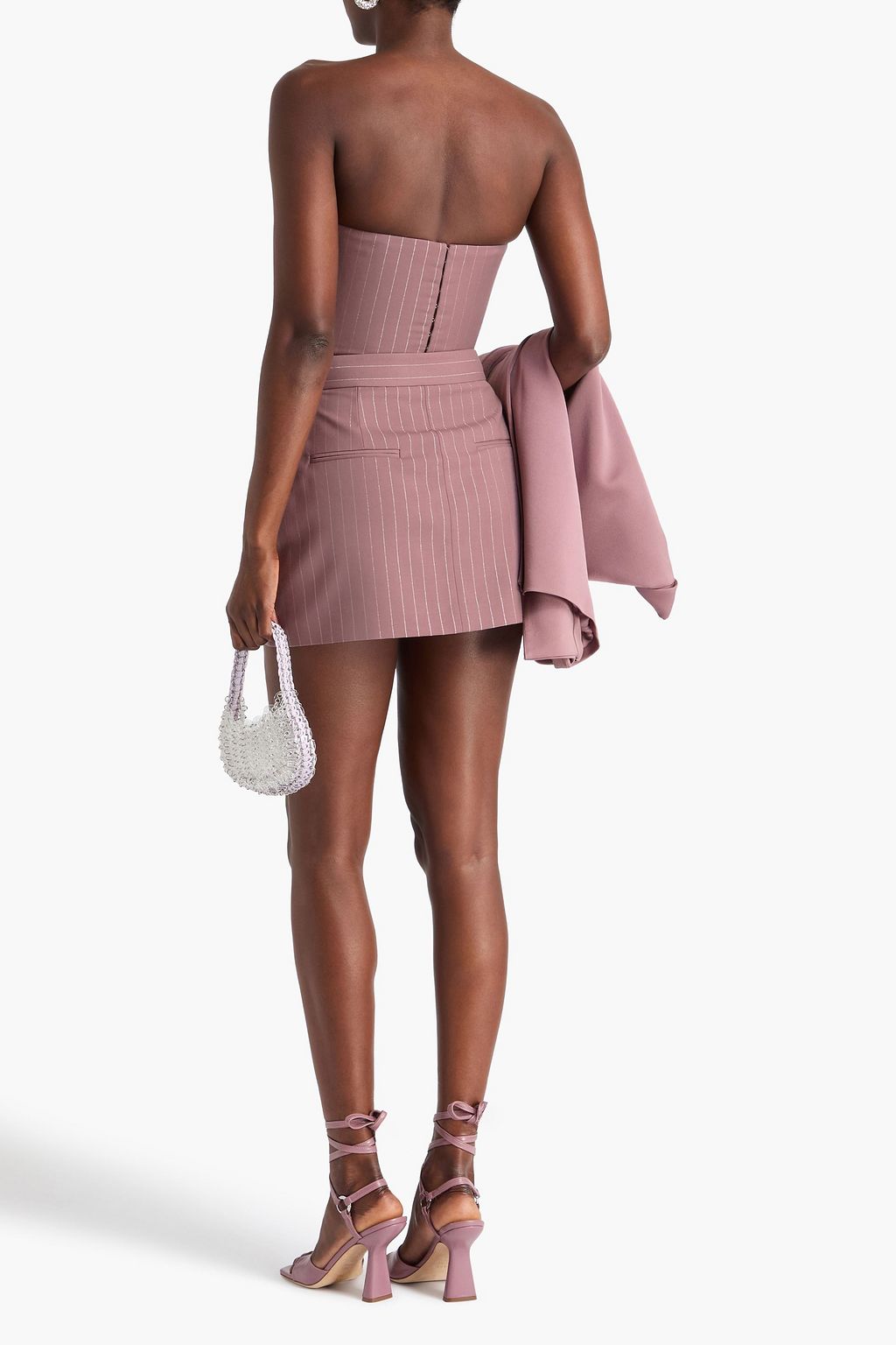 ALEX PERRY بلوزة قصيرة بدون حمالات من التويل بتصميم مقلّم