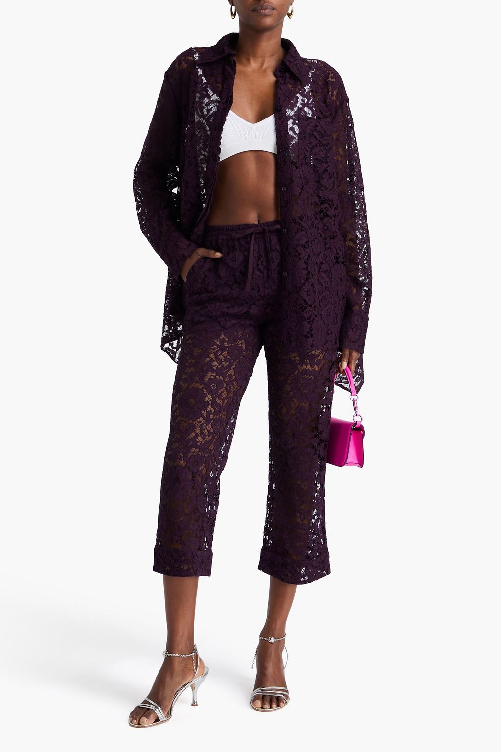 VALENTINO GARAVANI بنطلون قصير بأرجل مستقيمة من الدانتيل المفرّغ