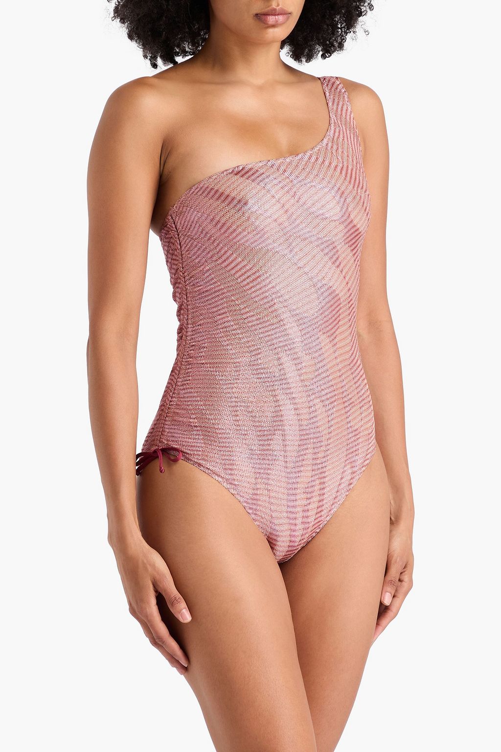 MISSONI لباس سباحة بكتف واحدة بحبكة كروشيه بلون ميتاليك