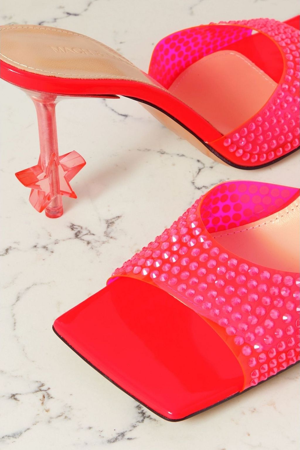 MACH & MACH Mules aus neonfarbenem PVC mit Kristallen