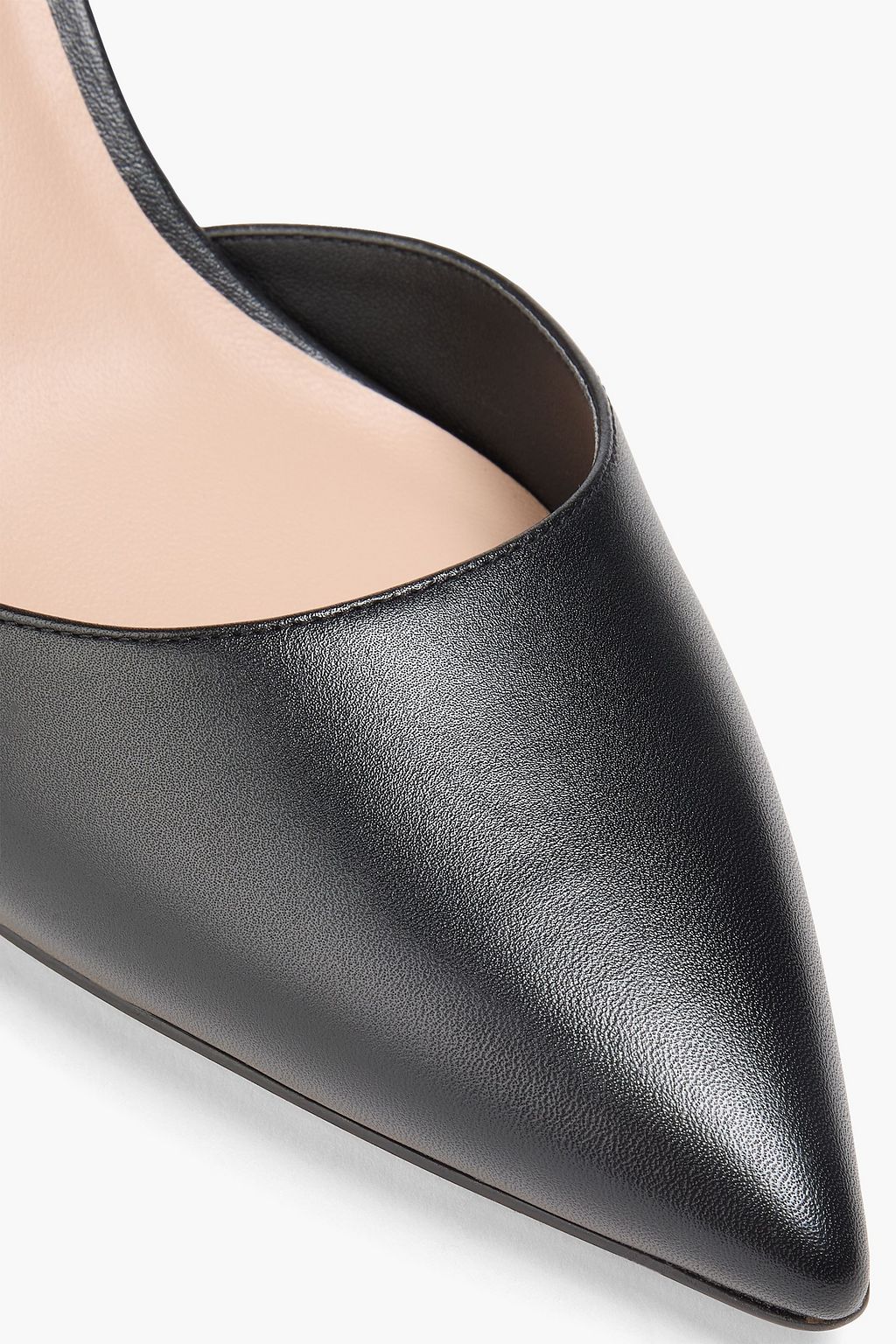 STUART WEITZMAN 인조 펄 장식 가죽 펌프스