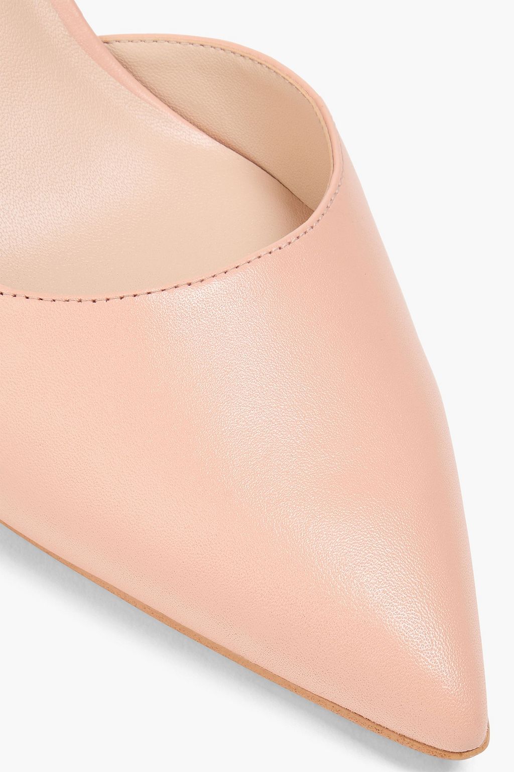 STUART WEITZMAN 인조 펄 장식 가죽 펌프스