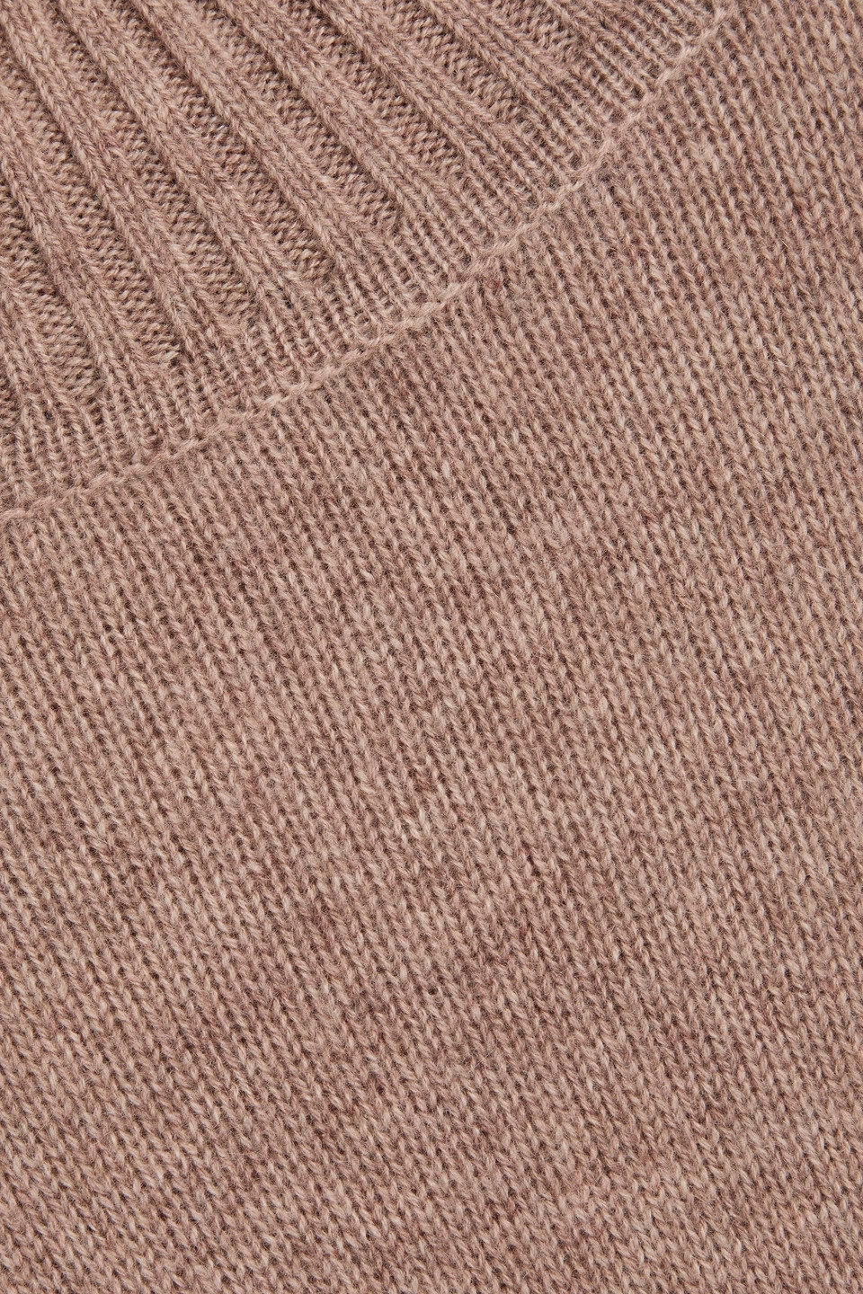 We Norwegians Blefjell Cashmere Turtleneck Sweater In Brown