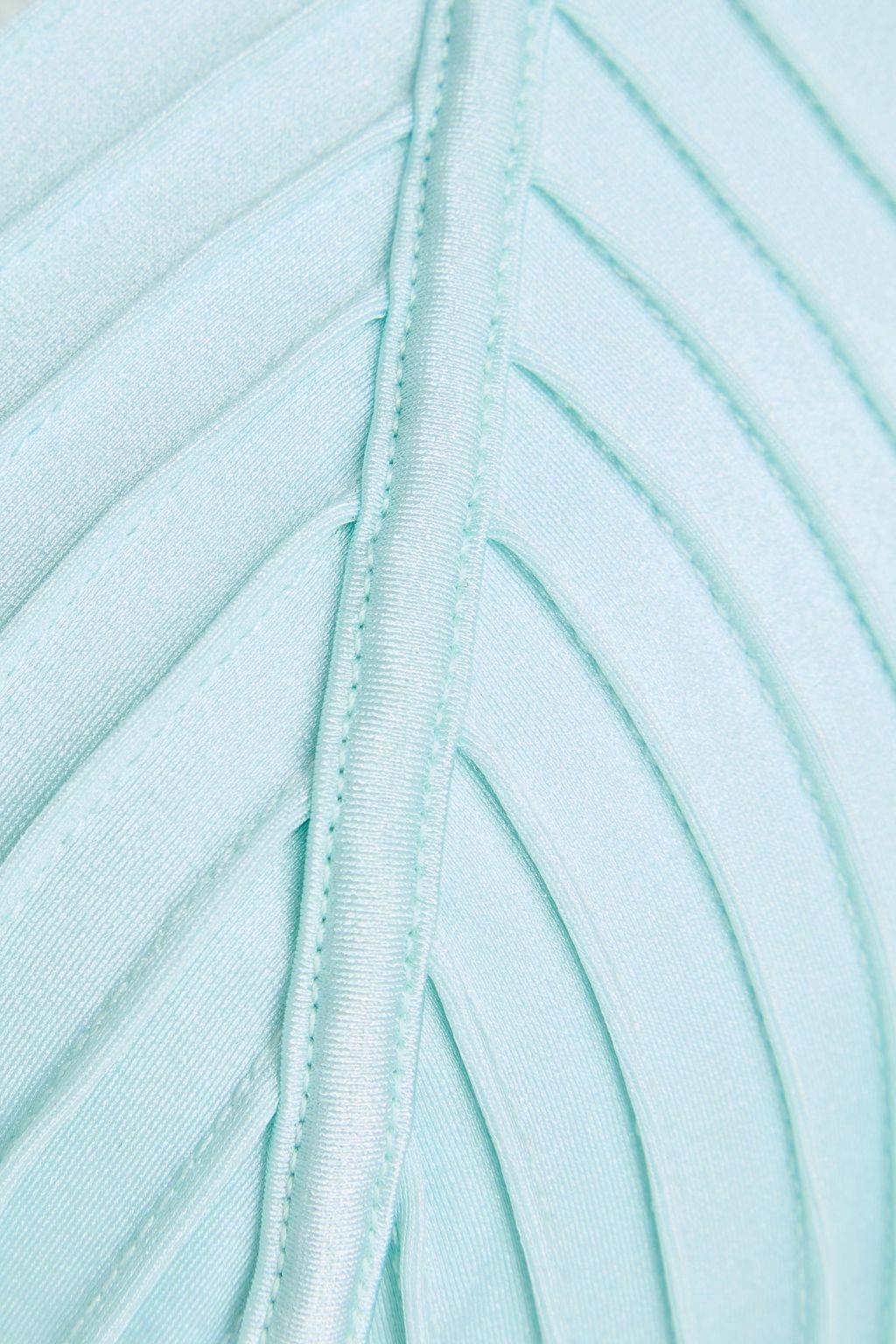 ZIMMERMANN بيكيني بتصميم مثلث الشكل بثنيات رفيعة