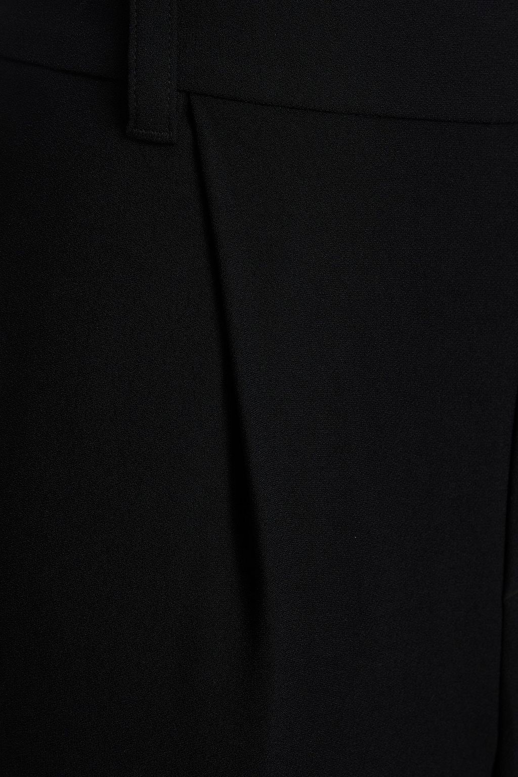 VINCE. クレープ テーパードパンツ