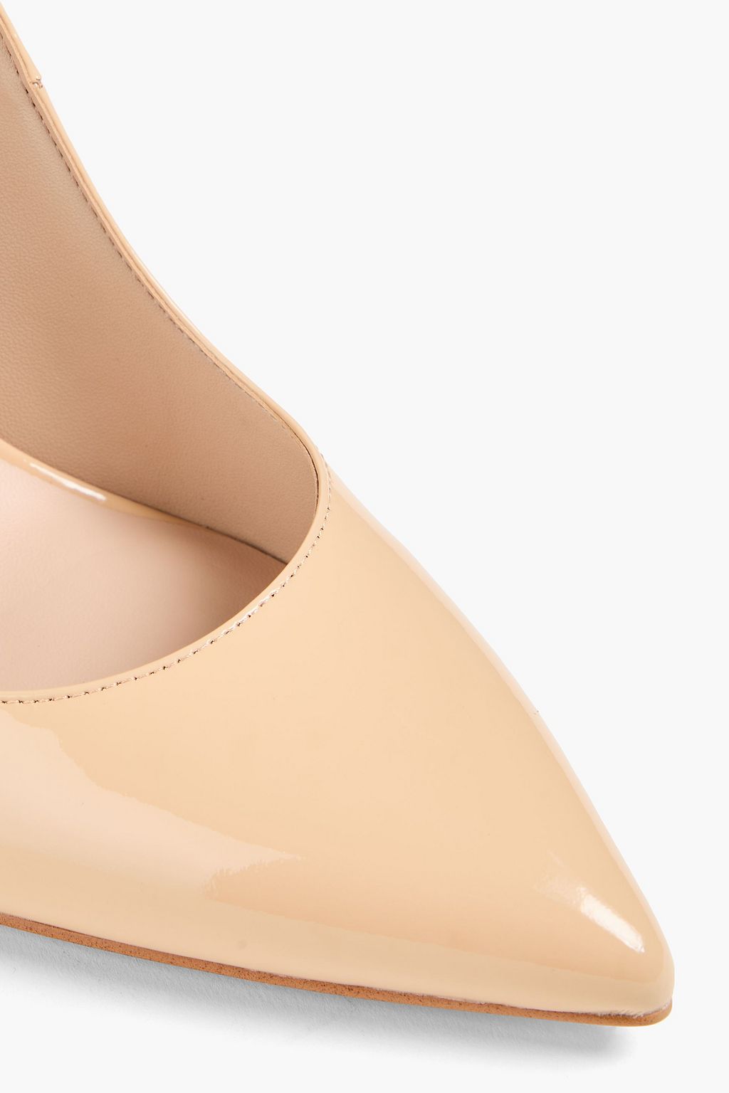 STUART WEITZMAN حذاء لي بكعب عالٍ من الجلد اللامع