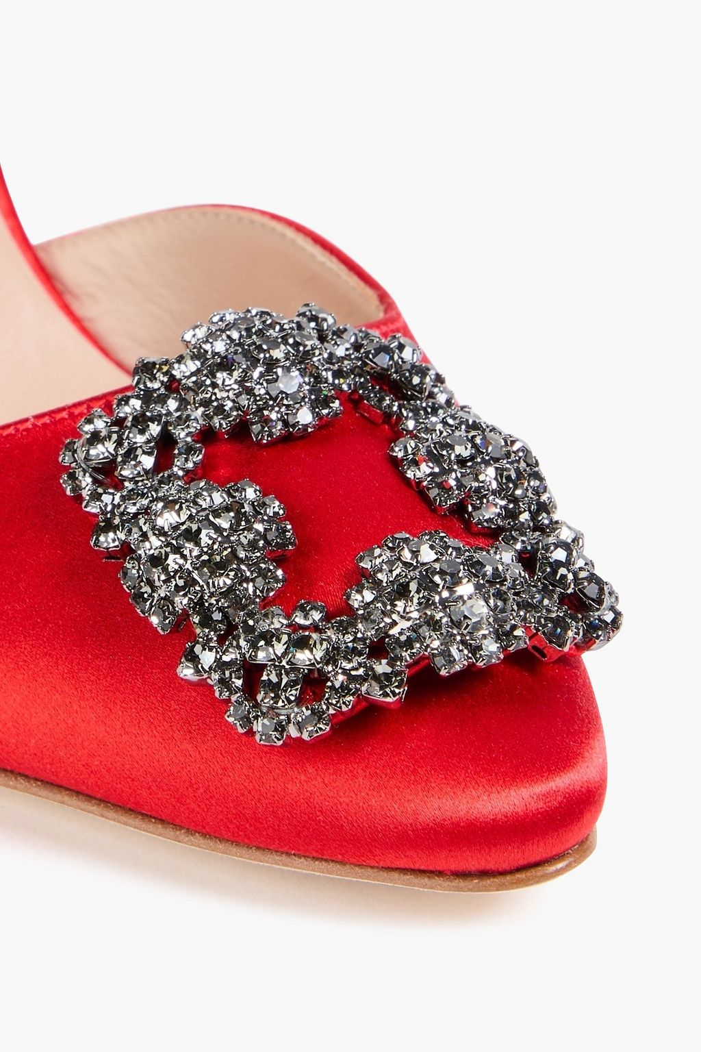 MANOLO BLAHNIK 항이슬리 크리스털 장식 새틴 슬링백 펌프스