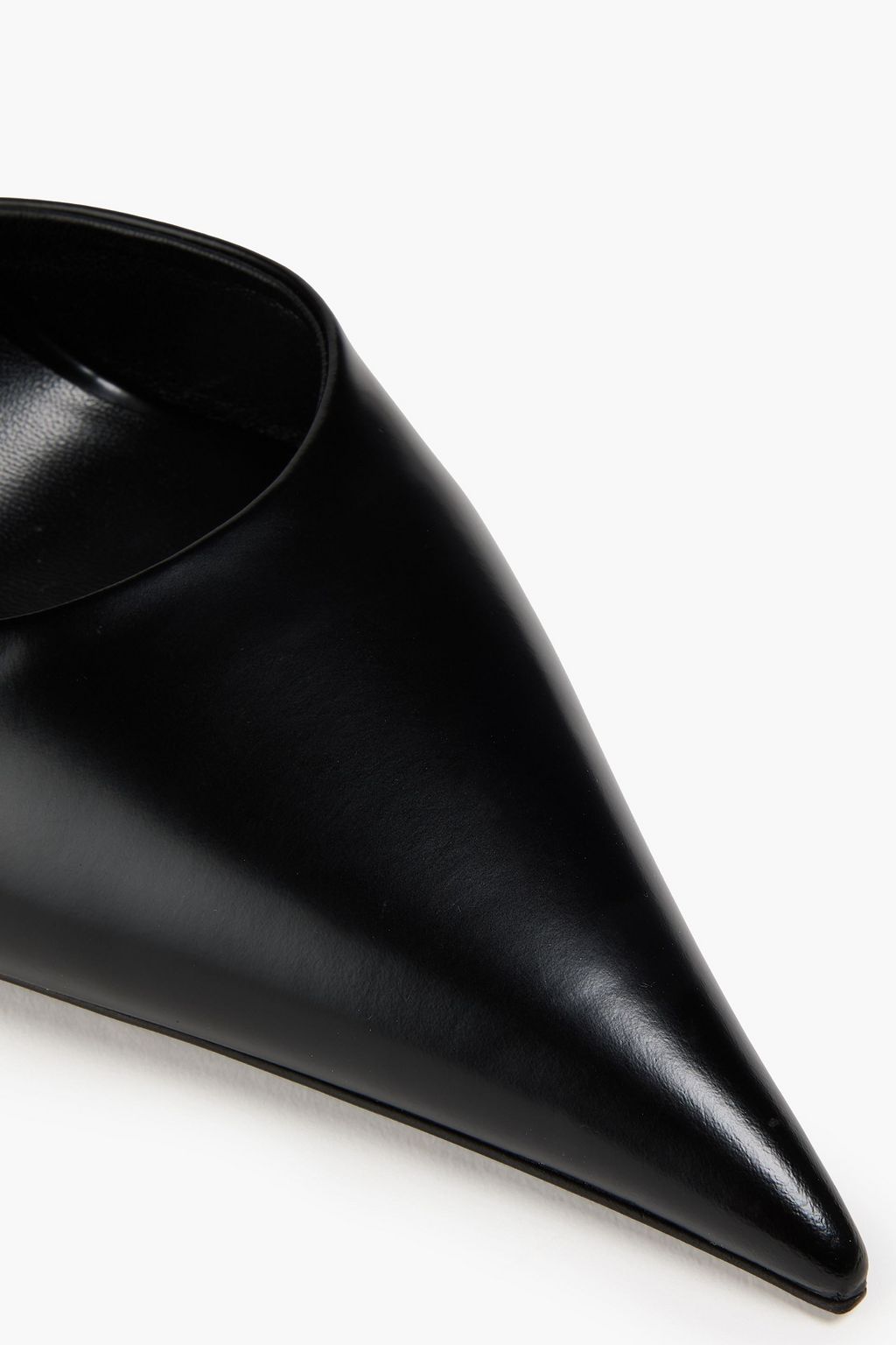 VERSACE Pin-Point glossed-leather pumps