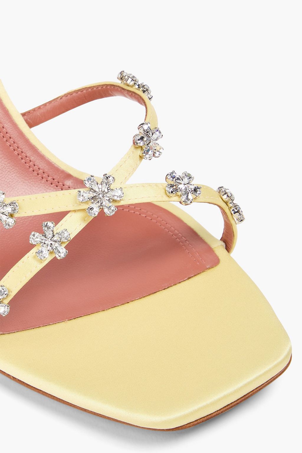 AMINA MUADDI Lily Mules aus Satin mit floralen Applikationen