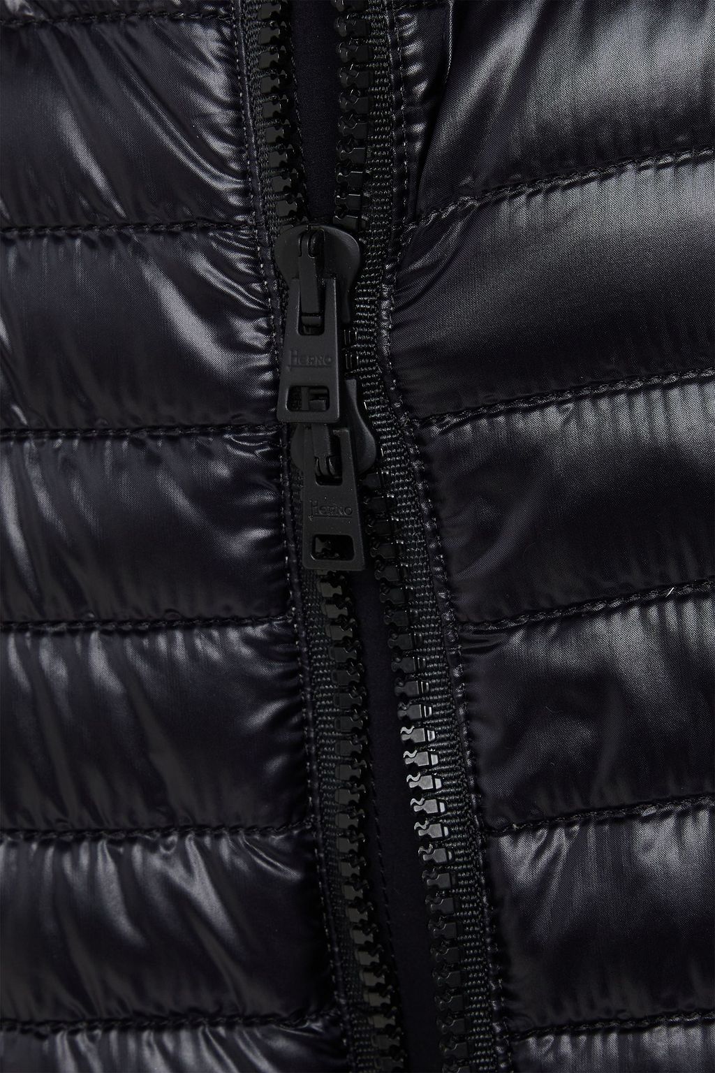HERNO جاكيت من قماش عازل محشو بالزغب مبطّن