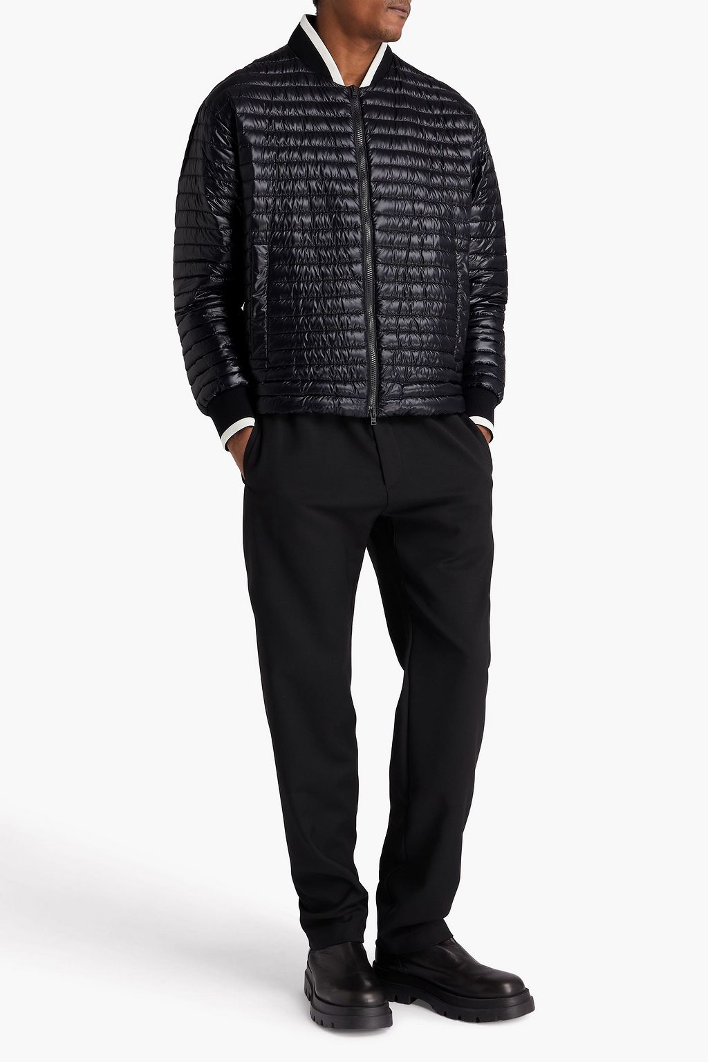 HERNO جاكيت من قماش عازل محشو بالزغب مبطّن