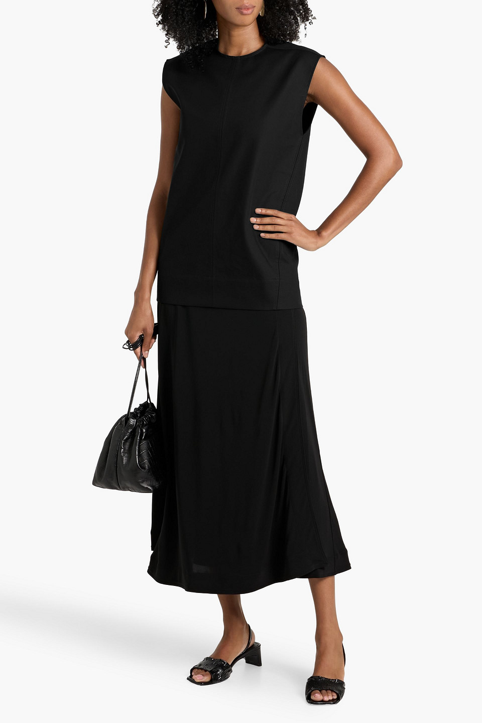 Totême Black Twisted Seam T-shirt In Black