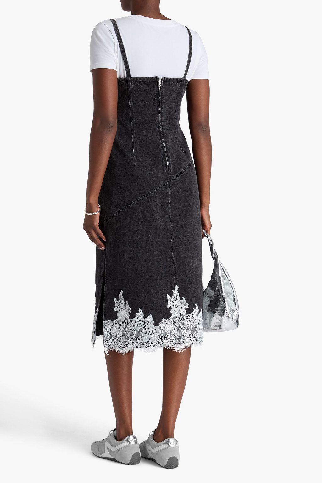 3.1 PHILLIP LIM فستان بأسلوب سليب متوسط الطول من الدنيم بقطع محاكة بجانب بعضها البعض من الدانتيل