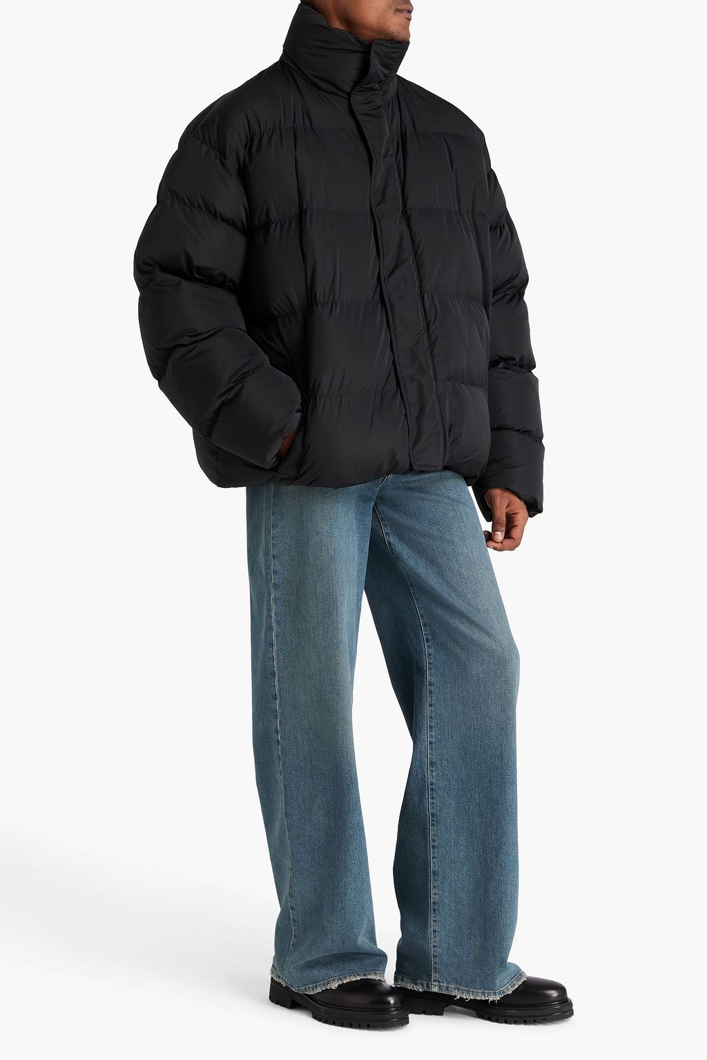 BALENCIAGA جاكيت من قماش عازل مبطّن