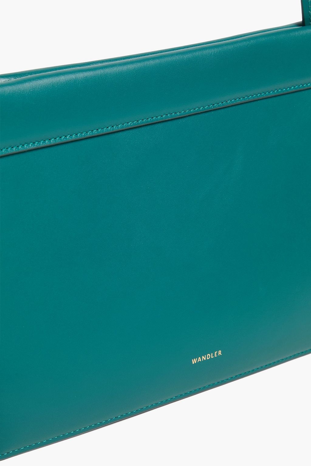 WANDLER حقيبة كتف "هانا" من الجلد