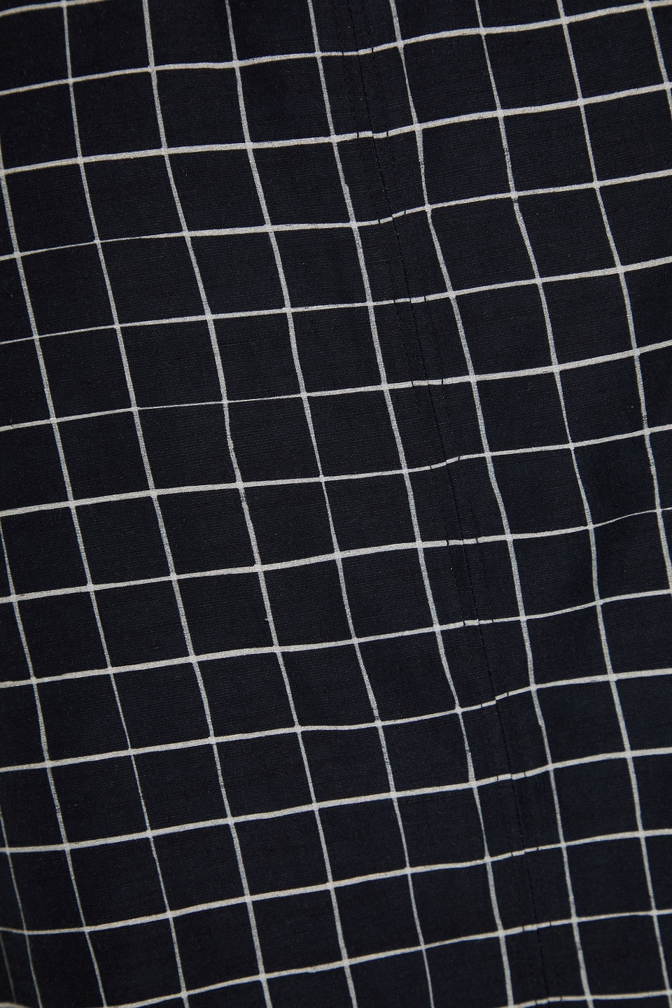 Vince Convertible Cropped Checked Woven Top In Black