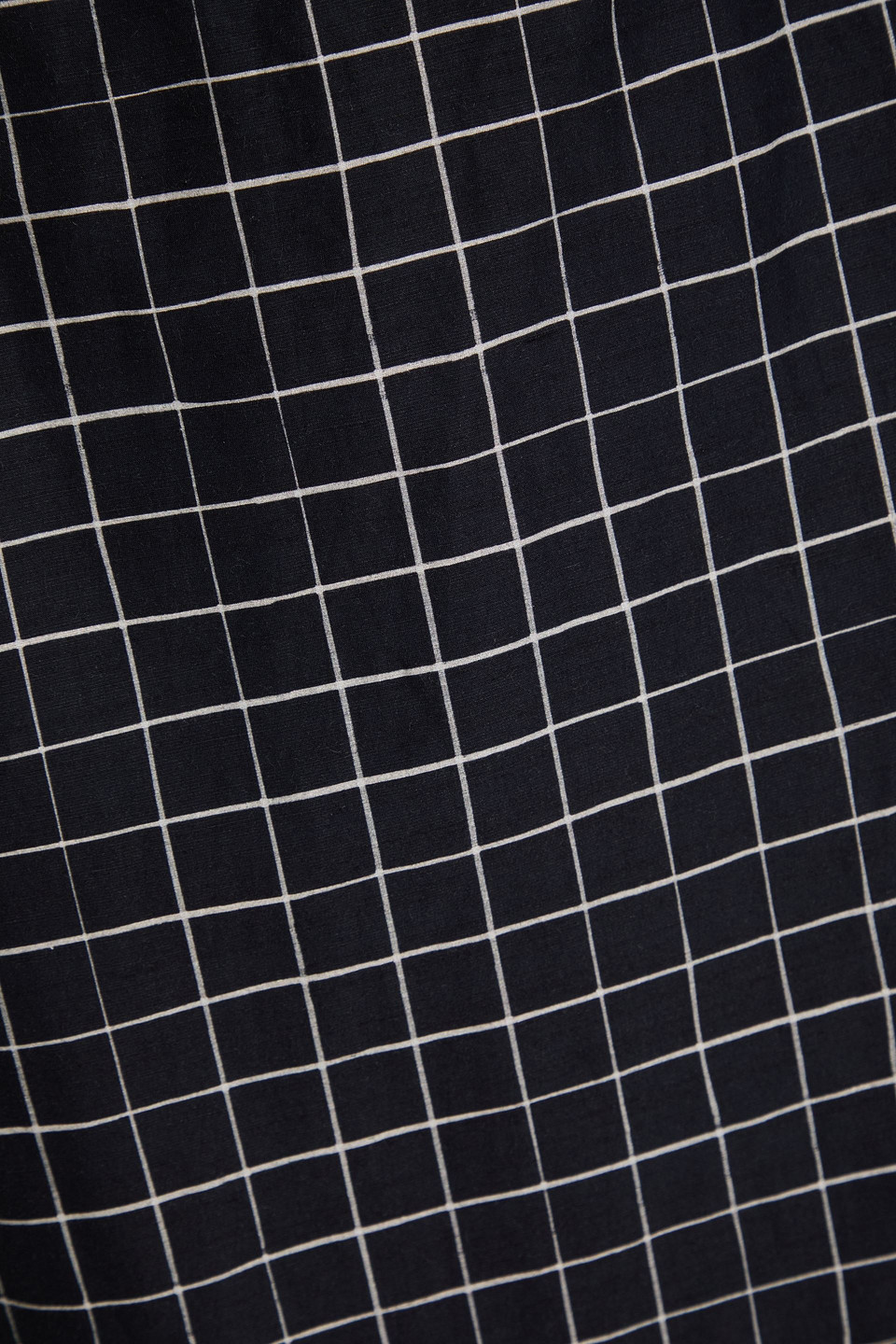 Vince Checked Woven Pencil Skirt In Black