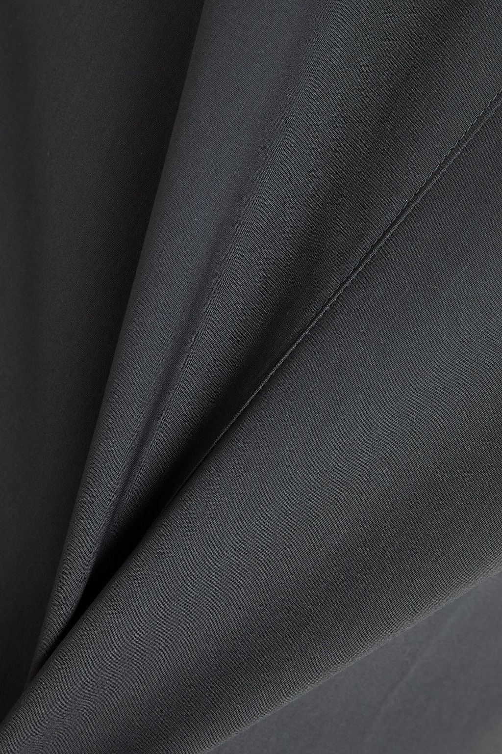 REMAIN BIRGER CHRISTENSEN بلوزة بياقة عالية من قطن بوبلين مطاطي