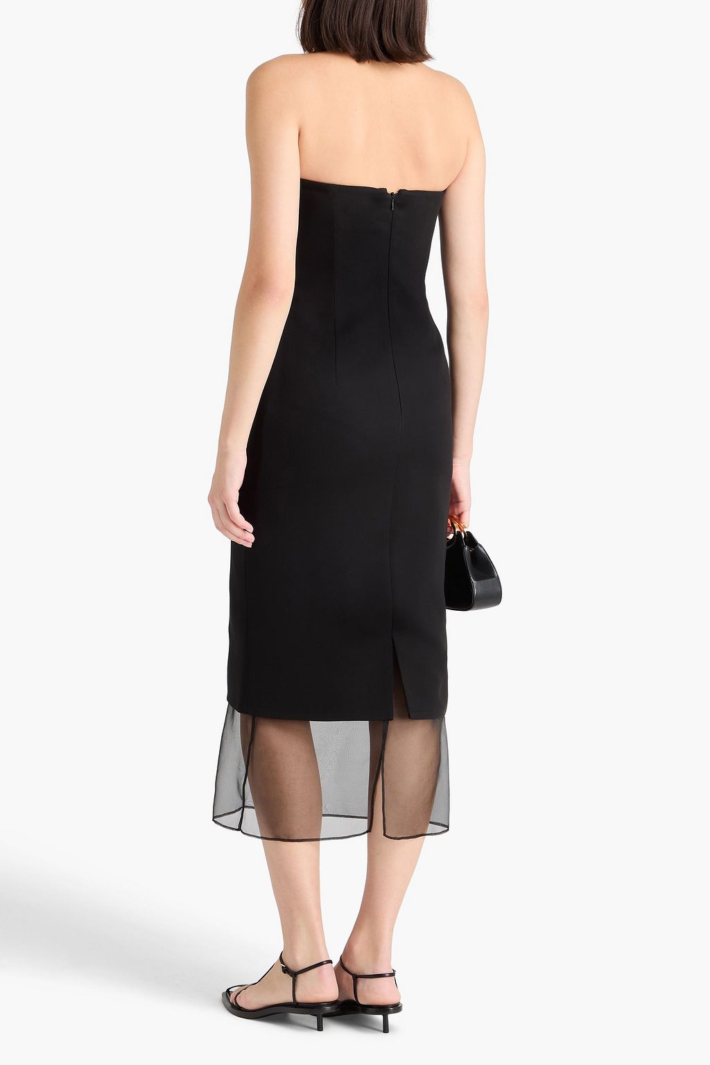 ESSE STUDIOS فستان متوسط الطول "إيسيا" من الكريب مزخرف بالأورغنزا الحريري مكشوف الكتف