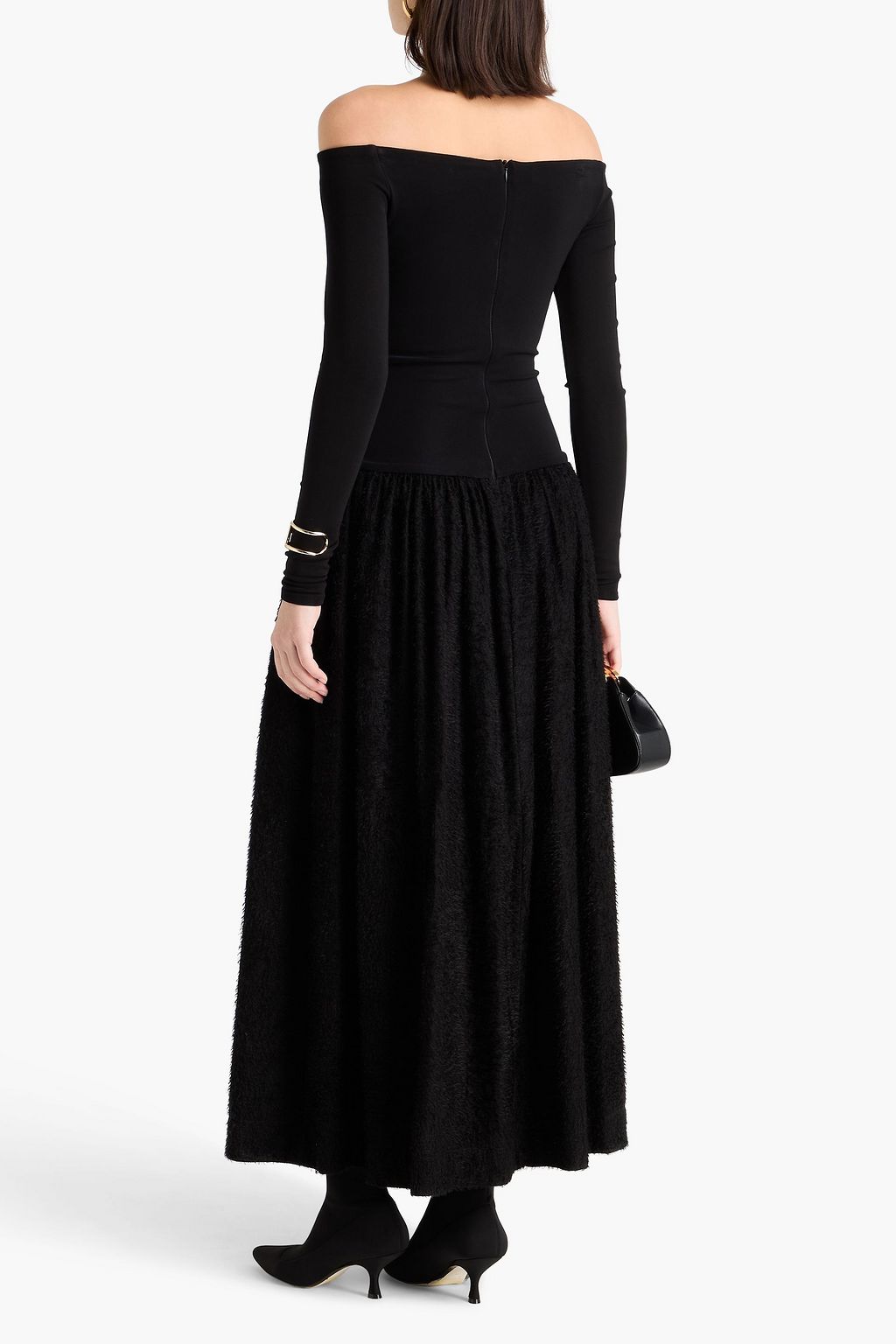 ESSE STUDIOS فستان متوسط الطول "فيرسا" من الجيرسي مكشوف الكتفين ومخيط بأسلوب فيل كوبيه