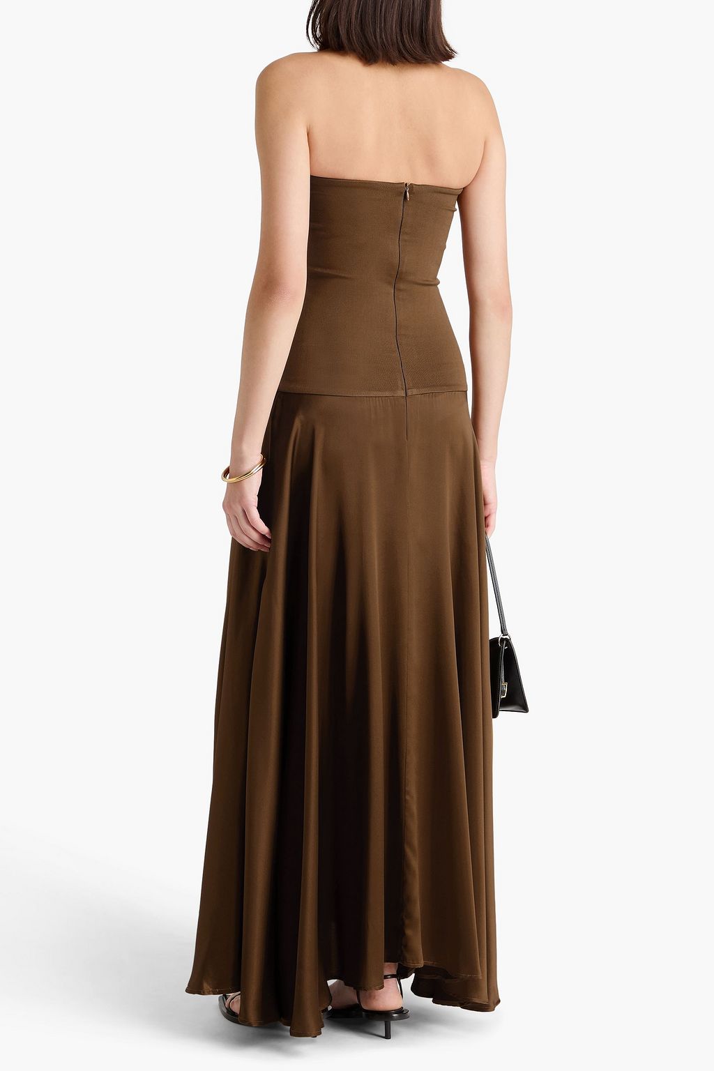 ESSE STUDIOS فستان طويل "إيلي" من الحرير الصيني والجيرسي مكشوف الكتف