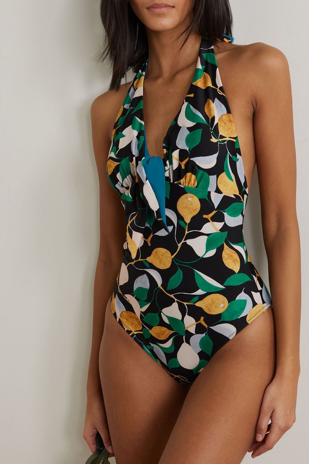 LA DOUBLEJ لباس سباحة بياقة هالتر الدائرية بطبعات وبربطة بشكل فراشة