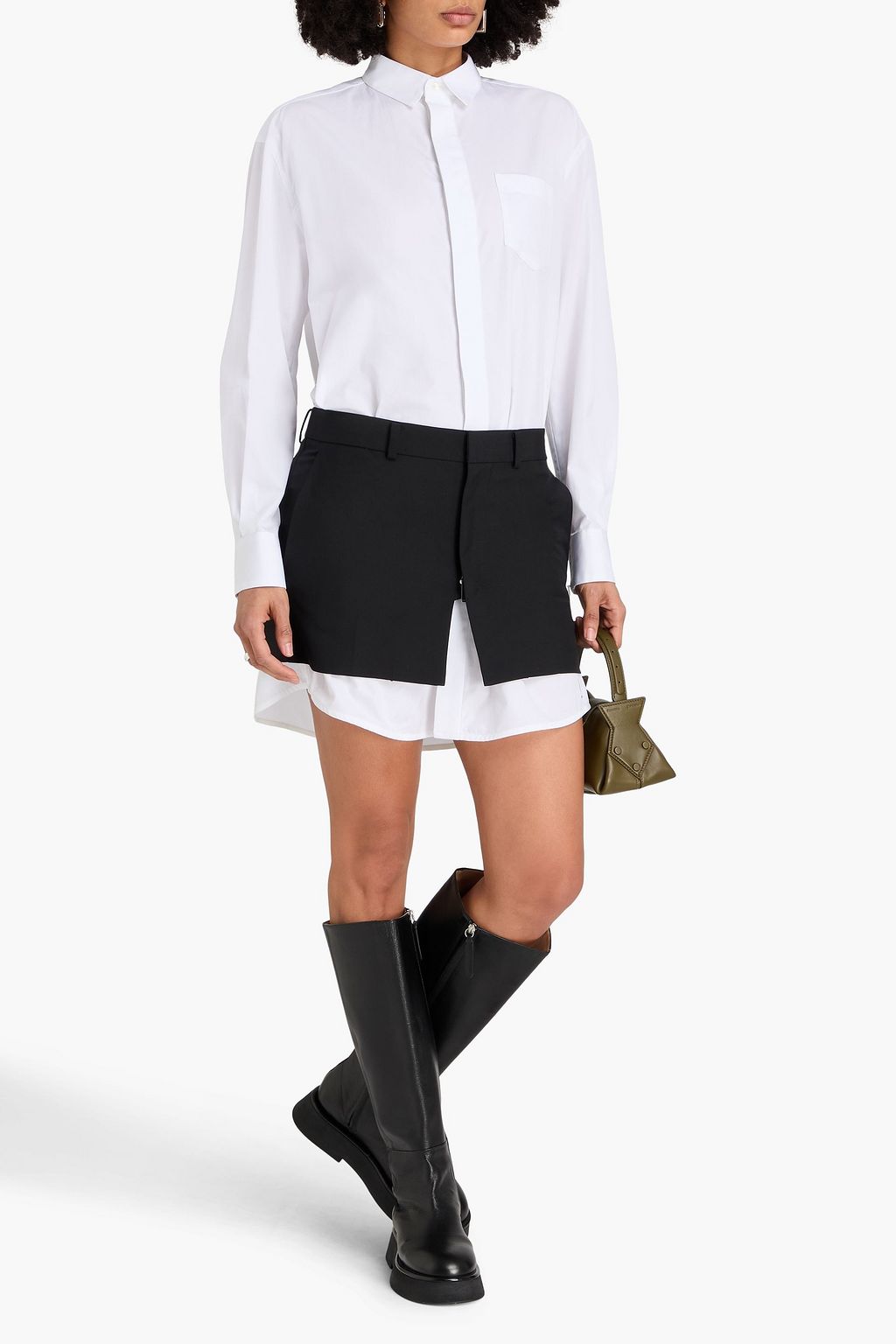 SACAI فستان قصير بأسلوب القميص من قماش قطن بوبلين بتصميم مضلع بطبقات