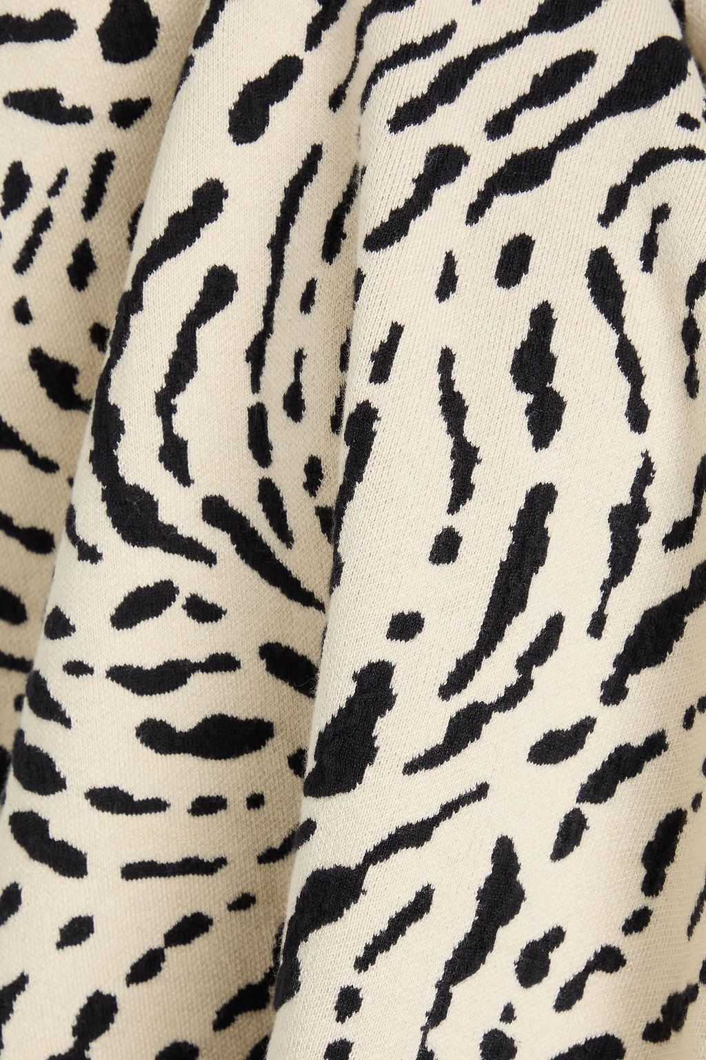 PROENZA SCHOULER PSWL فستان قصير من مزيج الحرير المحبوك والجاكار  بنقوش الحمار الوحشي وأجزاء مقصوصة