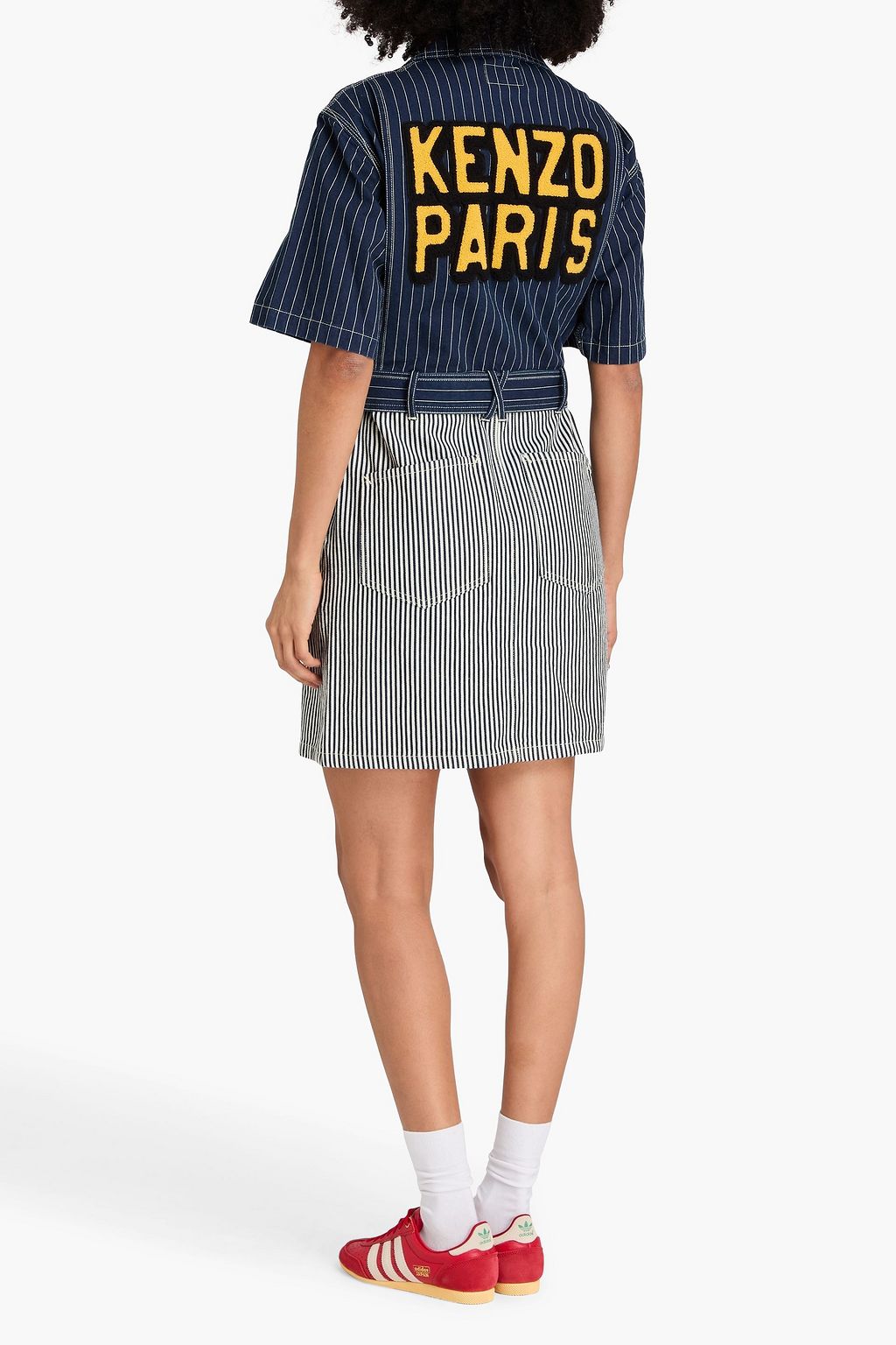 KENZO فستان قصير مخطط من الجينز بحزام