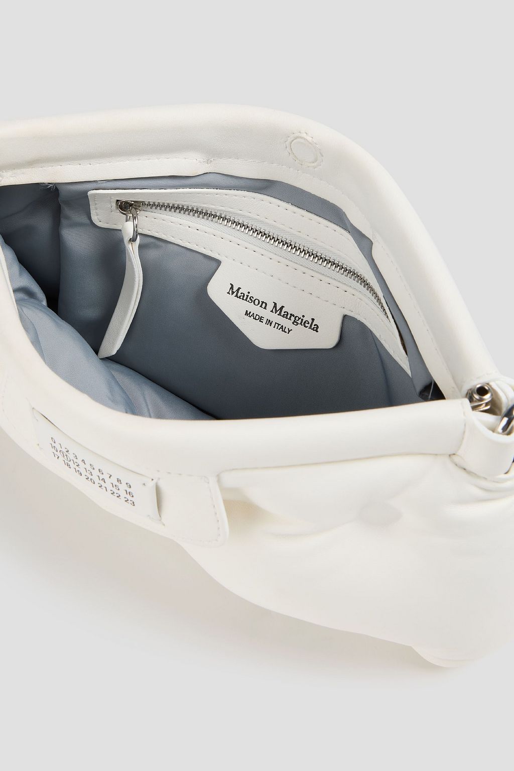 MAISON MARGIELA حقيبة كلاتش من الجلد بتصميم مبطّن