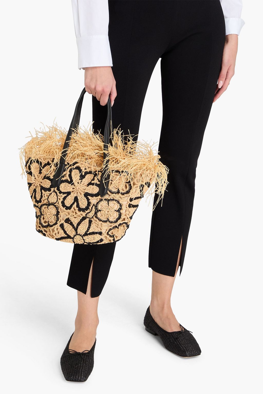 OSCAR DE LA RENTA حقيبة توت من القش مع حواف منسّلة