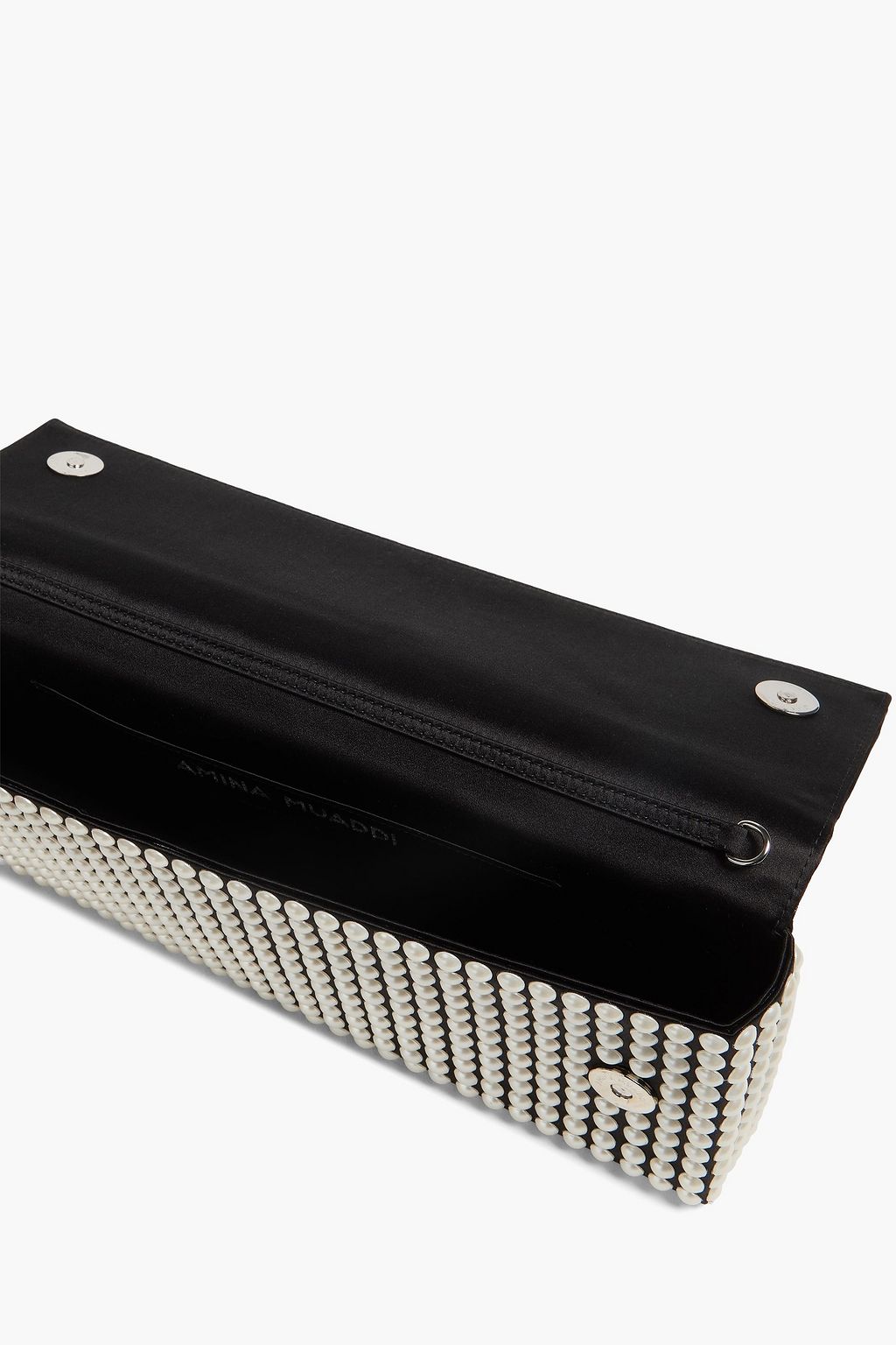 AMINA MUADDI حقيبة كلاتش "أميني" من الساتان مزيّنة باللؤلؤ الصناعي