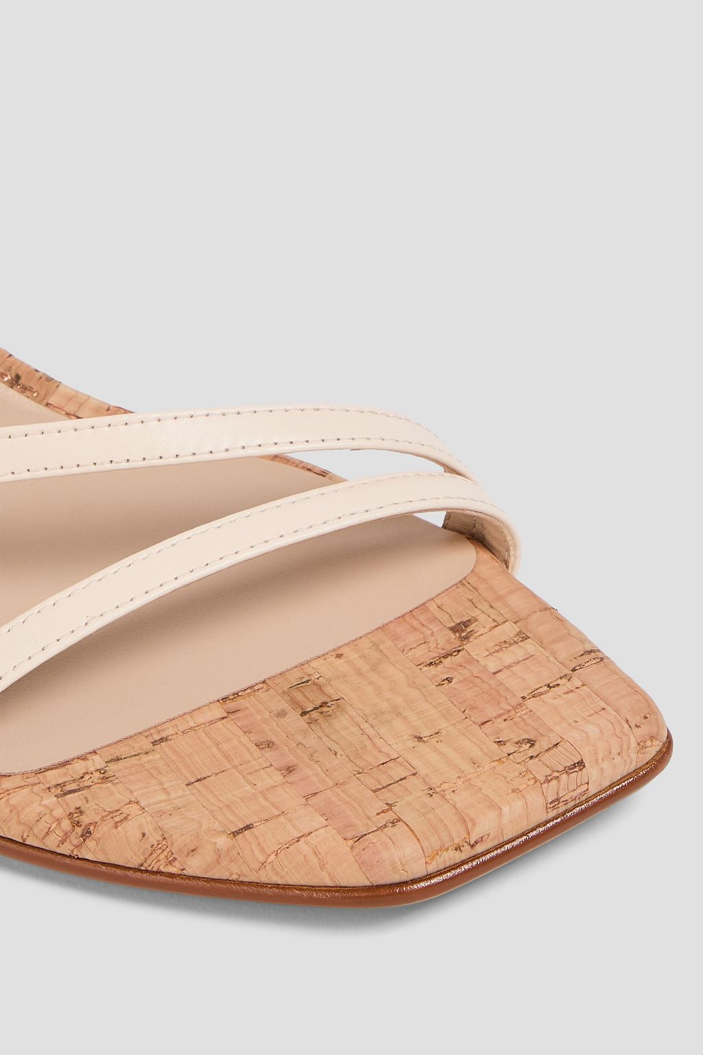 STUART WEITZMAN صندل "أويسيز" من الجلد بكعب إسفيني مقاس 50