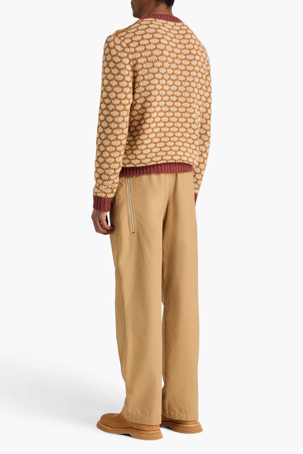 THE ELDER STATESMAN كنزة رياضية من الكشمير المحبوك بلون أحمر طوبي