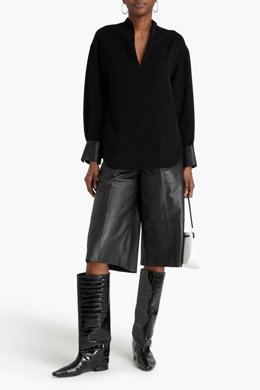 VINCE. بلوزة من الكريب