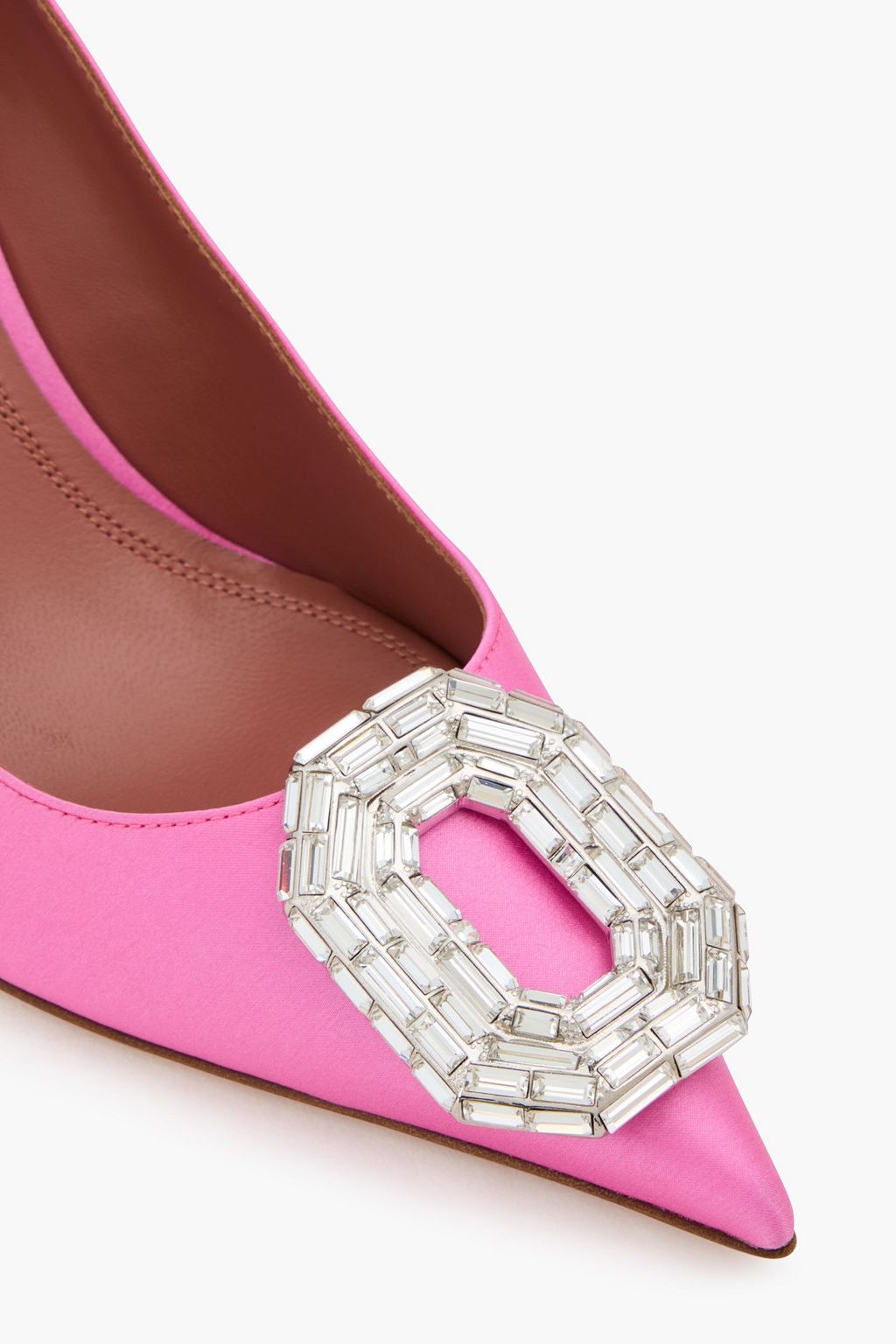 AMINA MUADDI حذاء بامب "كاميليا" من الساتان بتصميم مزركش