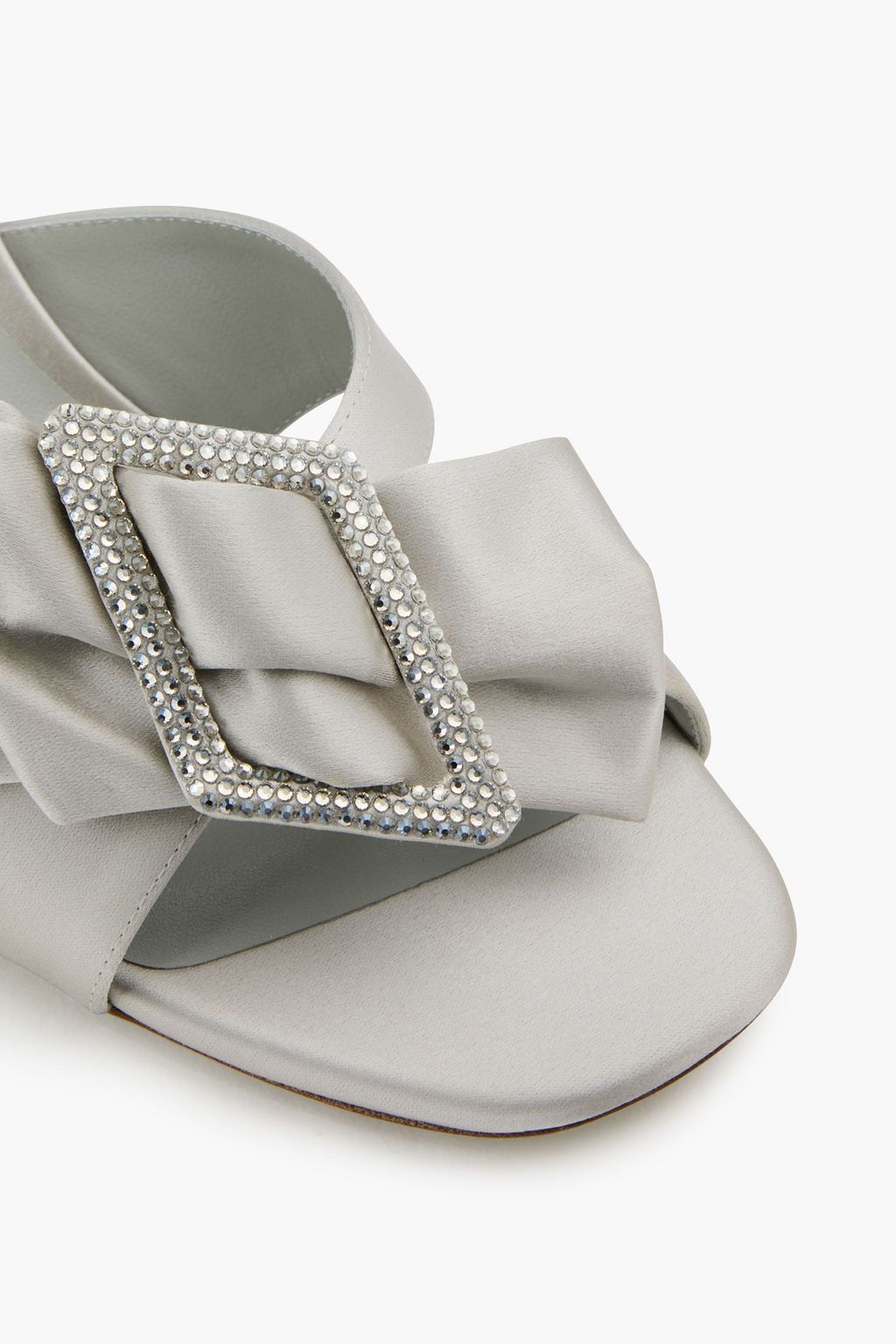 RENE' CAOVILLA صندل ساتان بتصميم مزركش