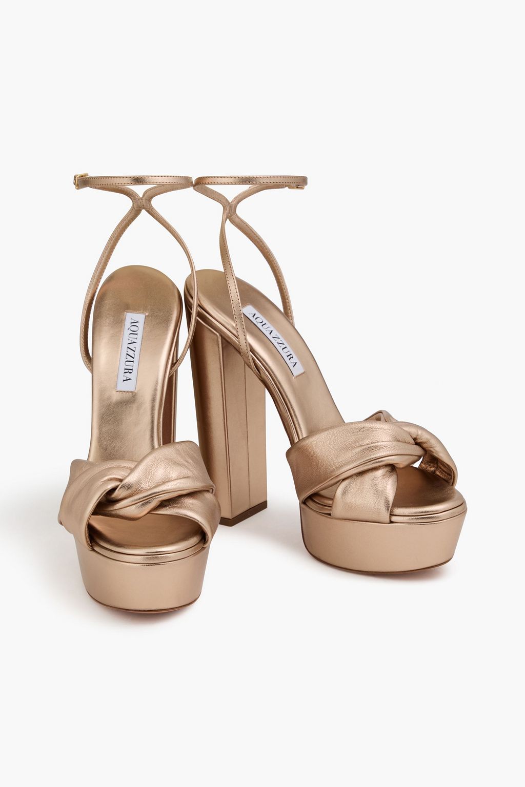 AQUAZZURA صندل "أولي" من الجلد بنعل سميك بلون ميتاليك وبتصميم متشابك