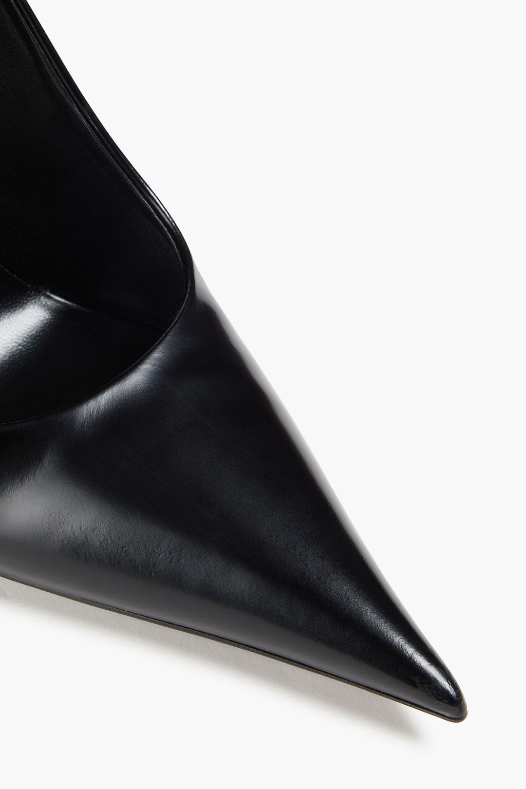 VERSACE حذاء بامب مدبب بين بوينت مصنوع من الجلد اللامع