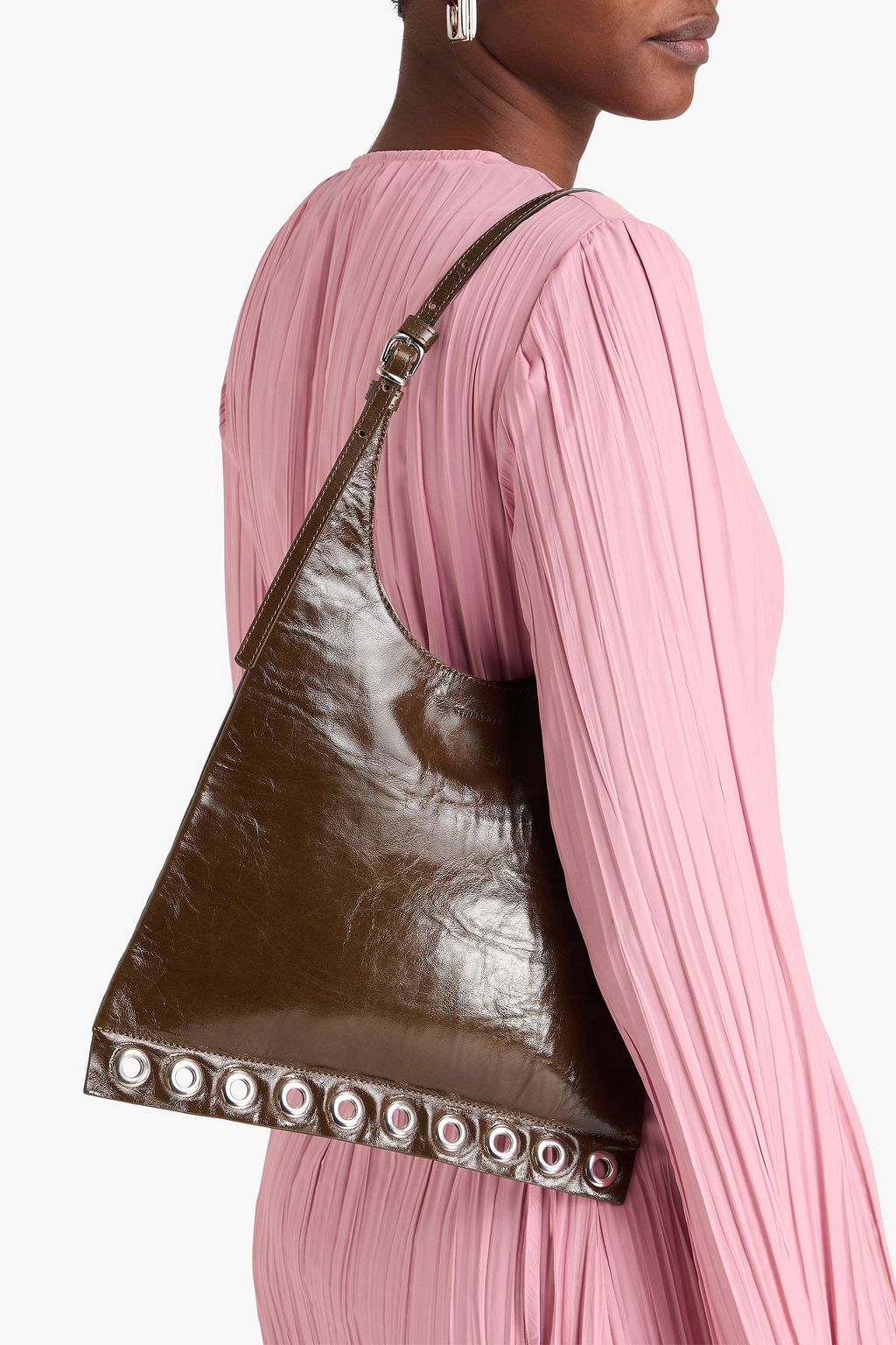 REJINA PYO حقيبة كتف "سييرا" من الجلد مزيّنة بحلقات معدنية