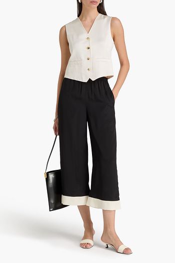 BY MALENE BIRGER بنطال قصير بقصّة عريضة "ميرابيلو" من الساتان