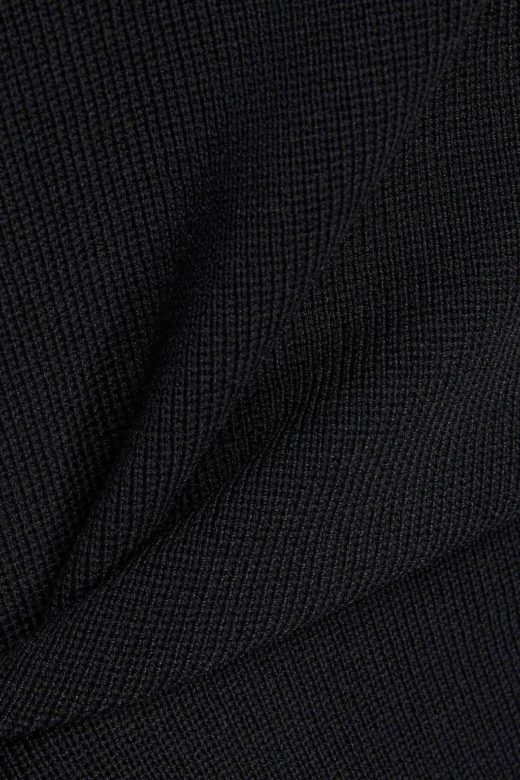 RÓHE كنزة رياضية من نسيج بحبكة مطاطية بتصميم مكشوف الكتفين